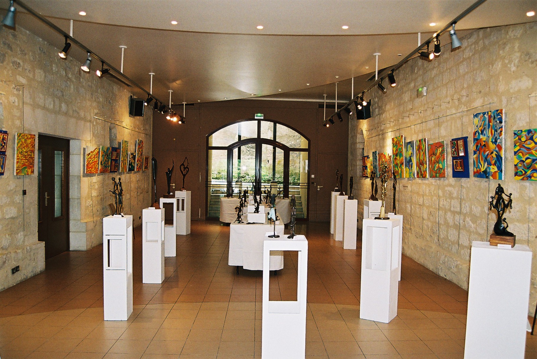 2014 - 47 Monflanquin - GEM - Exposition à la salle des Arcades