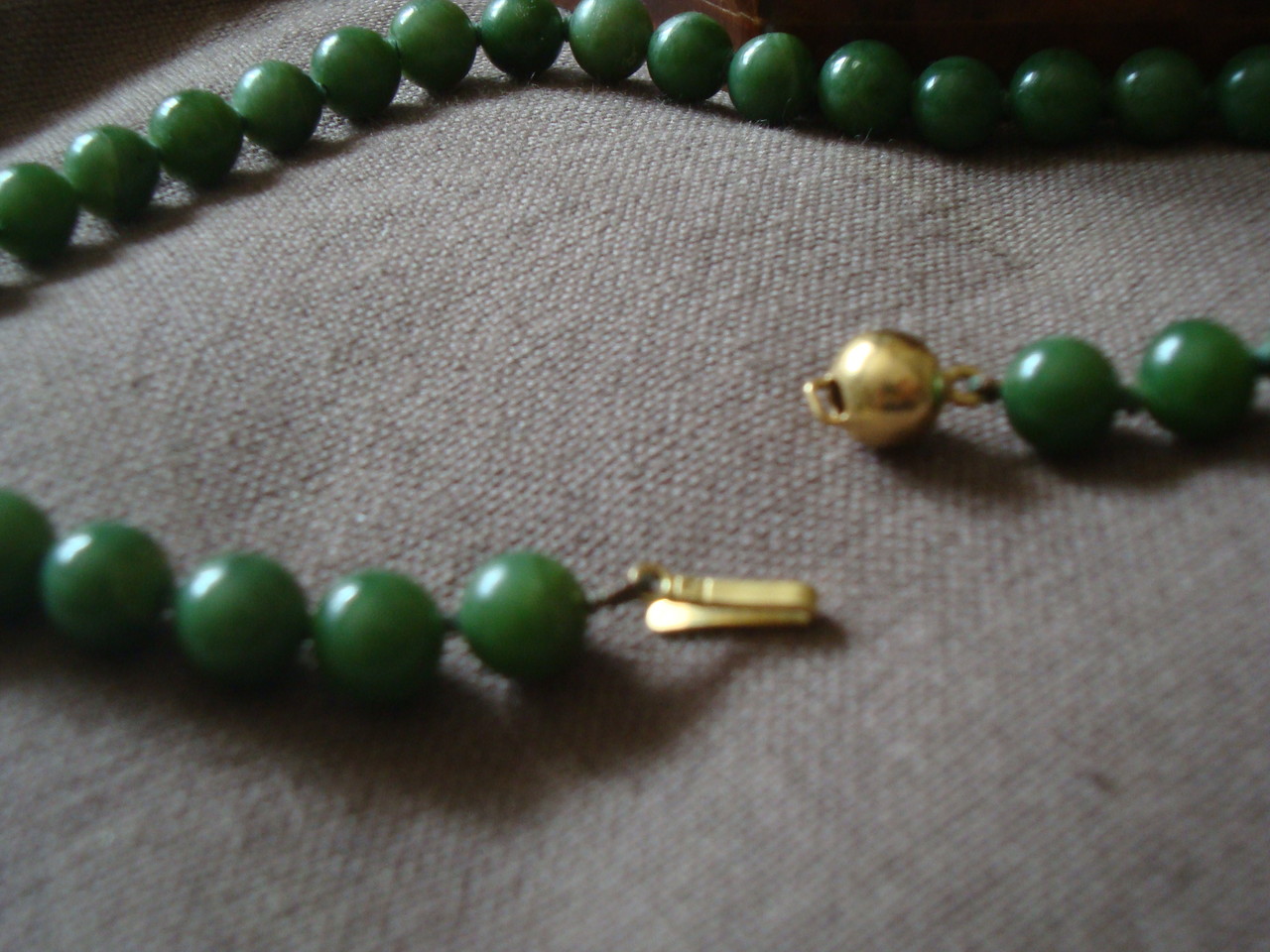 230 euro Perle Verdi con chiusura in Oro 750 non disponibile