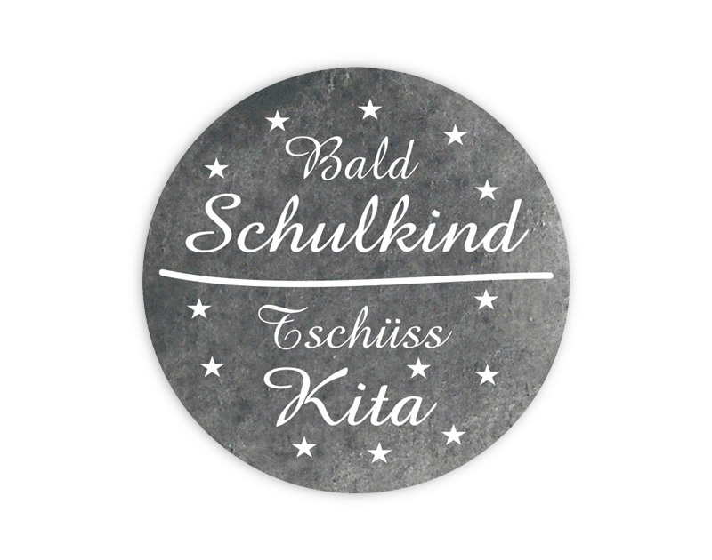 Aufkleber für die Einschulung in Tafeloptik Chalkboard und weißen Sternchen - weißer Text: Bald Schulkind - Tschüss Kita