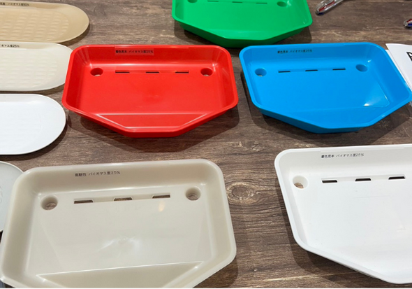 バイオプラスチックの成形試作を行いました。