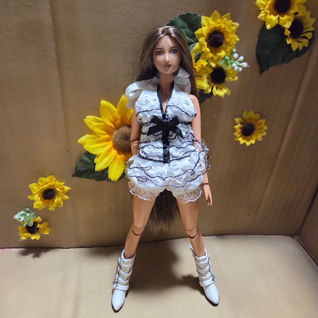 バベルシティのモードギャングの一人、黒瀬揚羽。このコーディネートは、松永緋奈にも着せている。