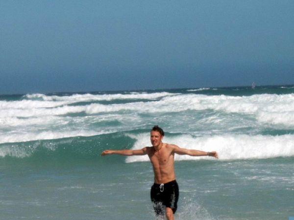 Baden am Kap- man beachte im Hintergrund den WINDSURFER!