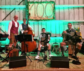 Waldfest-Freitag: Tanz für den guten Zweck