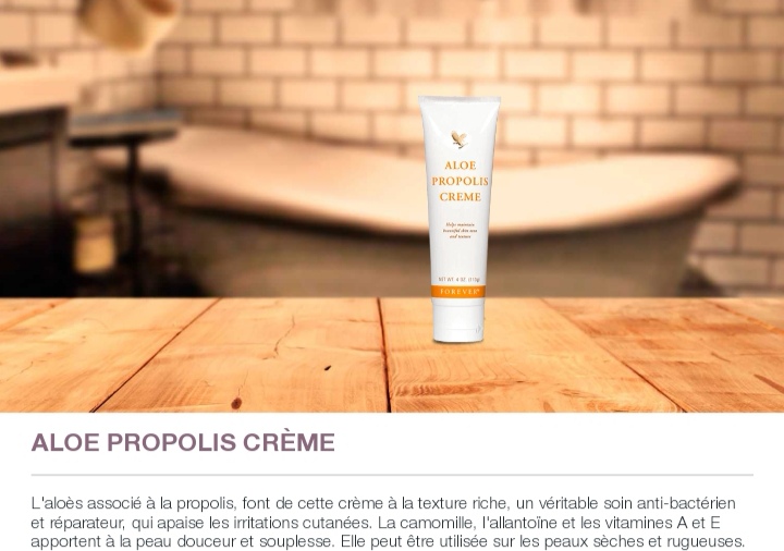 Cette crème aloe propolis est à avoir sous la main, avec ses effets anti-bacteriens et réparateur s'utilise sur tous les problèmes de peau, irritations, plaies, problèmes dermatologiques ect... Il apaisera et réparera l épiderme et laissera une pellicule protectrice sur la peau. 