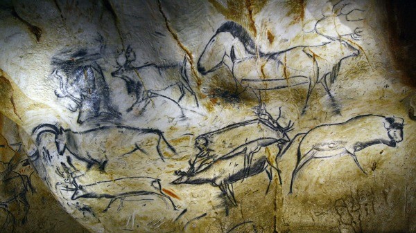  Les rennes et chevaux sont présents sur les parois de la Caverne du Pont d'Arc.© SYCPA, Sébastien Gayet