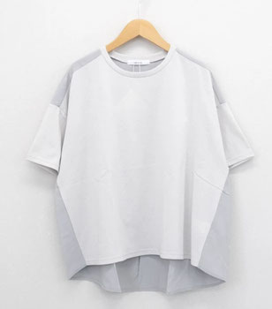 バック布帛切り替えのTシャツ  フォーユー価格1880円(税込)
