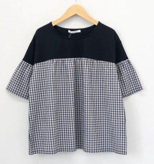 接触冷感チェック切り替えTシャツ  フォーユー価格1880円(税込)  カットソー素材と凹凸感のあるチェック生地を胸元のギャザーで切り替えたTシャツ