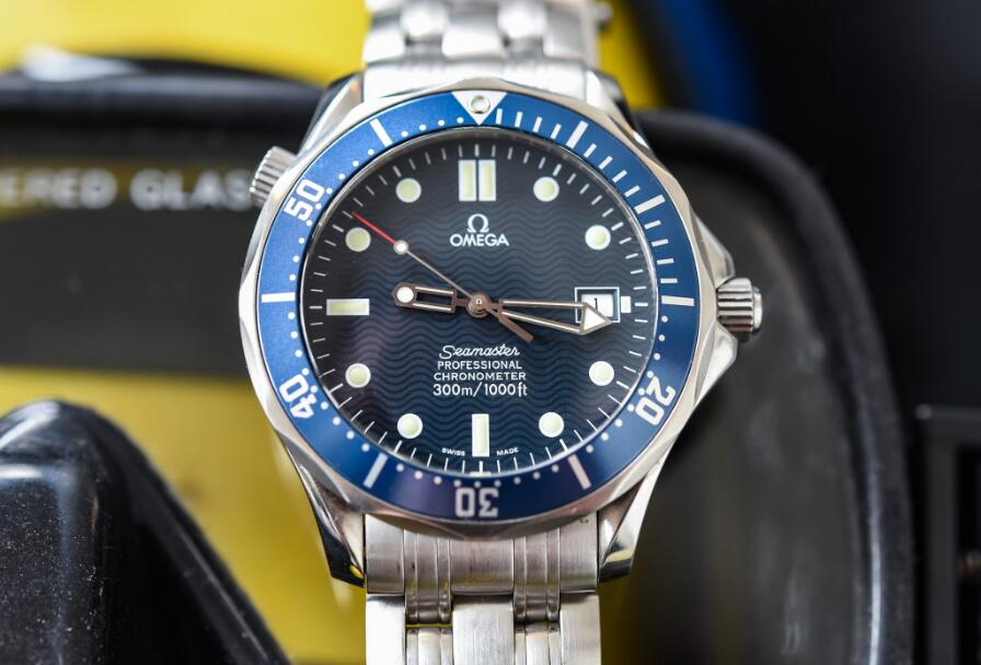 Discussion of Omega Seamaster Professional 300M Diver Chronometer 007 Steel 41.5mm Replica 2