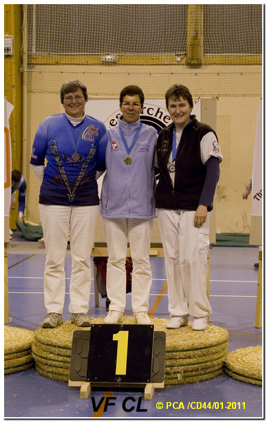 Podium vétérans dames arc classique