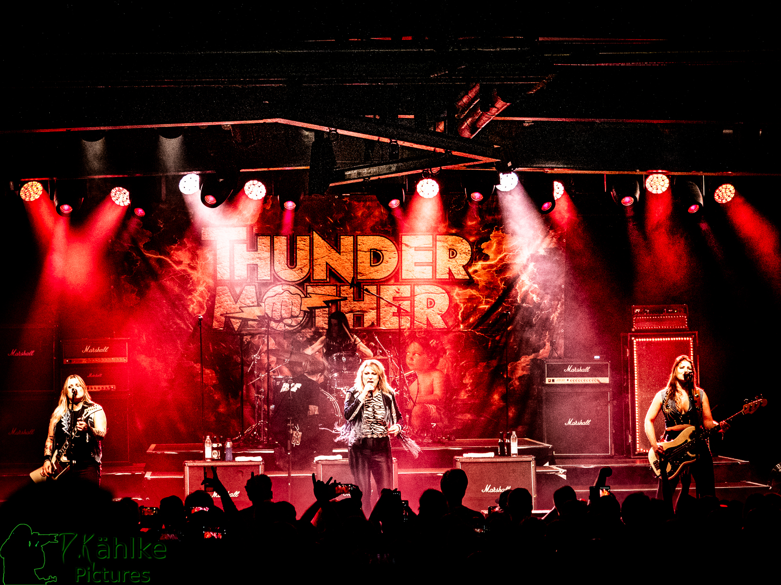 Fotos von der "Dirty & Divine - Tour" | 29.03.2025 | Backstage München