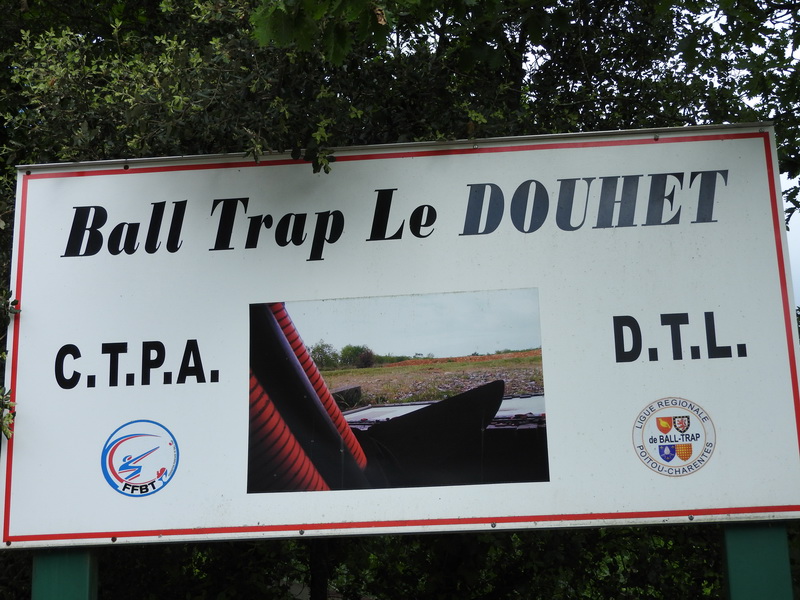 NOTRE STAND ABRITE DE CLUB DTL LE DOUHET ET CTPA LE DOUHET