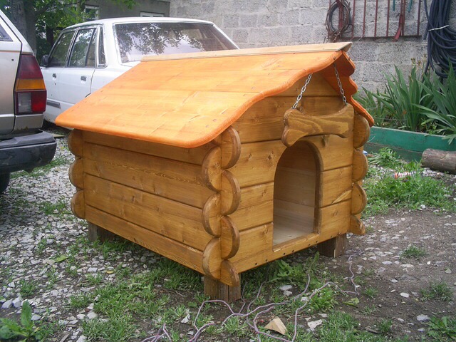 Будка для собак с утеплением деревянная