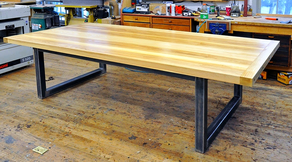 простой стол своими руками из дерева и металла