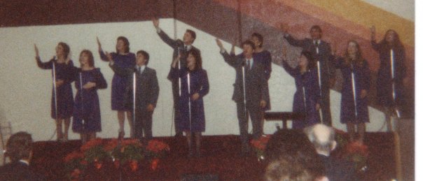 Glenda Bashor, Deneese Krumm, Kevin, Reg Downey, Stacy Janda Nimmo, Linda Treffeisen Janke, Michael Teninty, Sharon Teninty, Don Janke, Karrie Morrision and Tina Waldron. Credit- Signs of Love folks