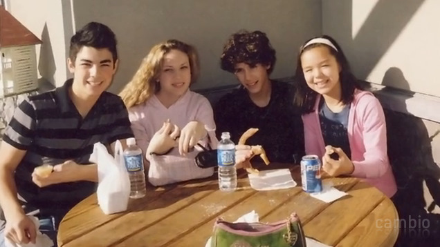 Joe, Mandy, Nick and Maya. November 2005 :/