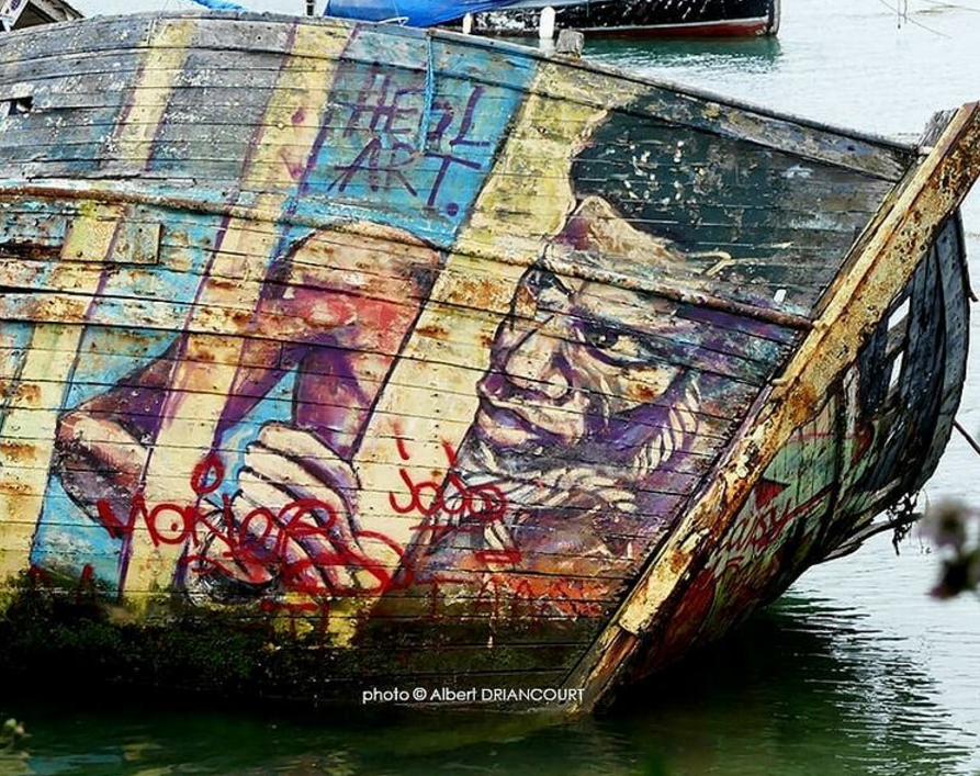 Livre d'histoire, ou street art version maritime