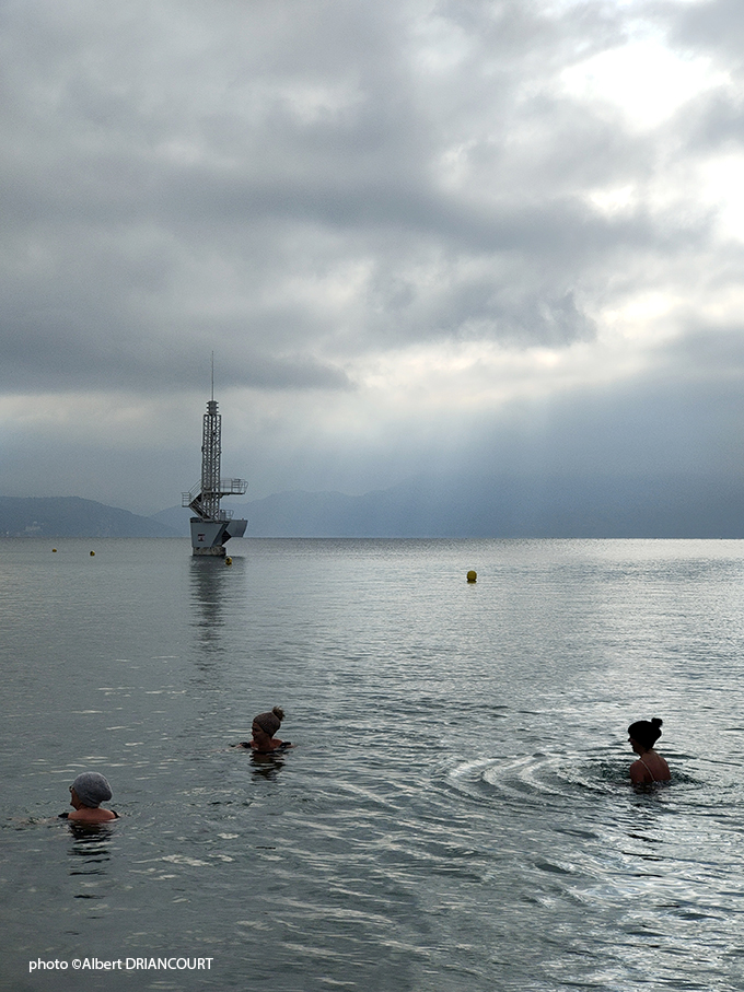 Nouveauté 2023, je me suis mis à la baignade hivernale...