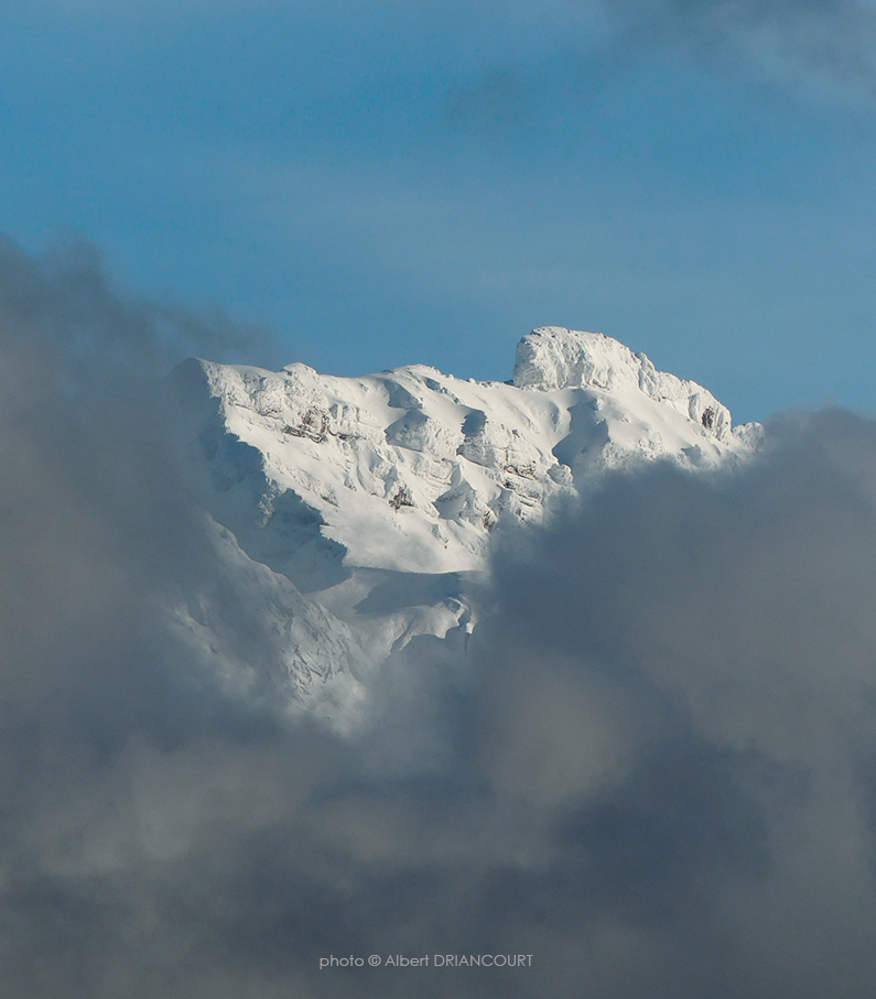 le sommet de la Tournette, meringue et chantilly