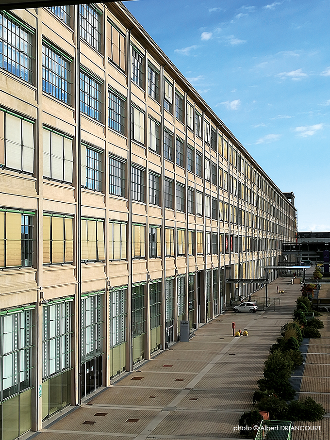 Le Lingotto, ancienne usine Fiat de 1932, Turin, réhabilitée par Renzo Piano