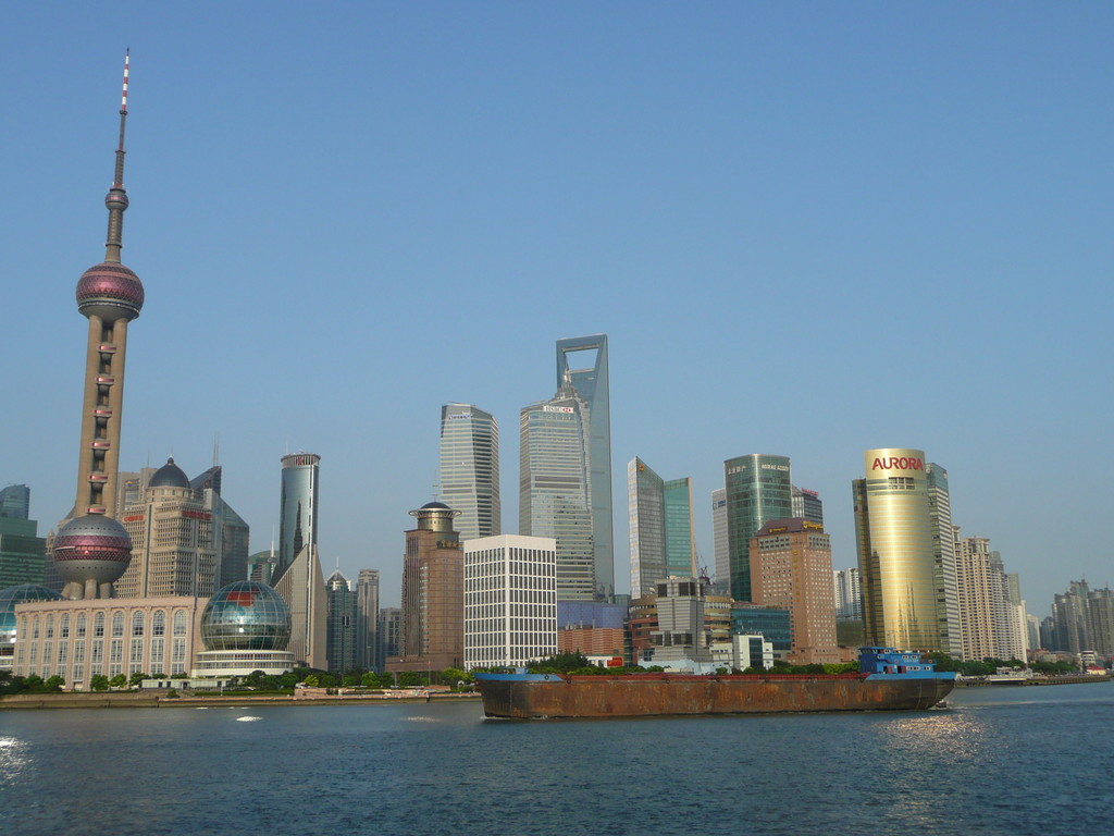 Shanghai - Ein Ort wo 1. und 3. Welt sich tagtaeglich die Hand reichen
