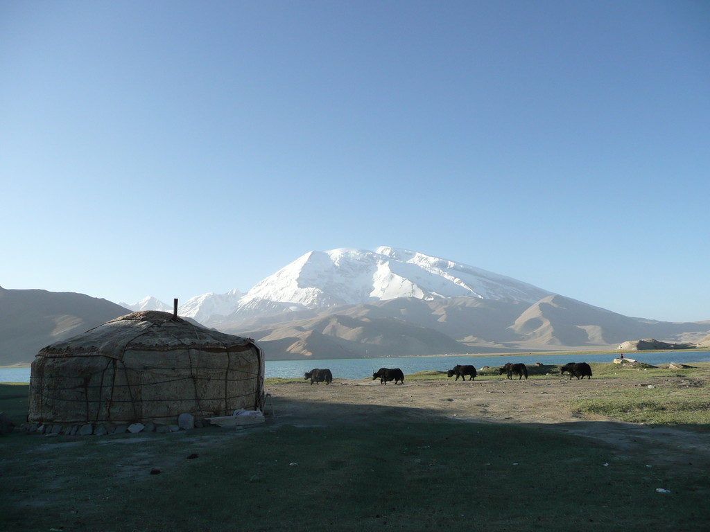 Inmitten des Pamir-Gebirges, da bleibt einem fast die Luft weg...