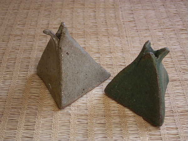 一輪挿し２個です。小学生作品です。（１７００円コース）