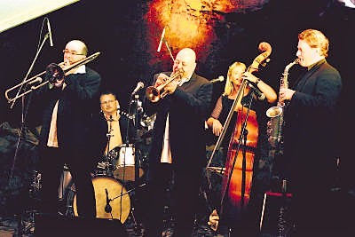 mit Bert Conzen (tb), Patrick Artero (tp), Lindy Huppertsberg (bs), Pierre Paquette (sax) in Heilbronn 2006