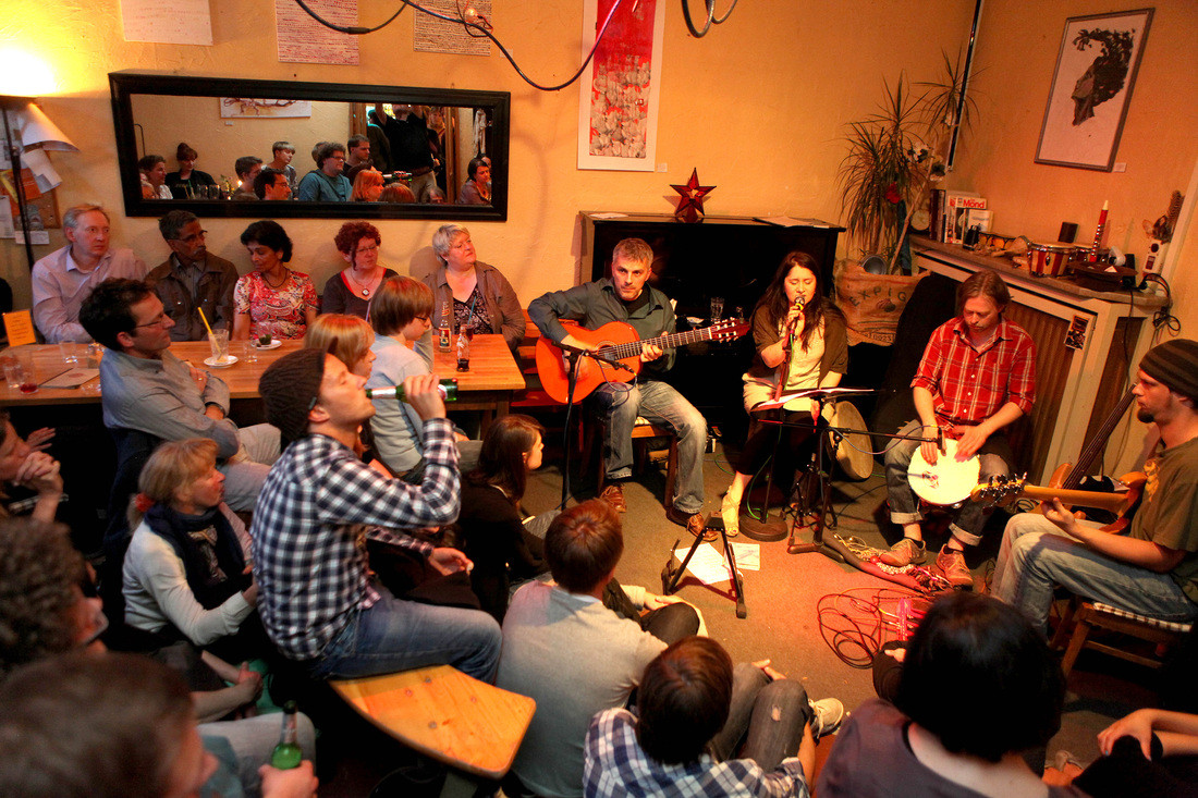ich liebe es hier zu spielen - Cafe Mojo