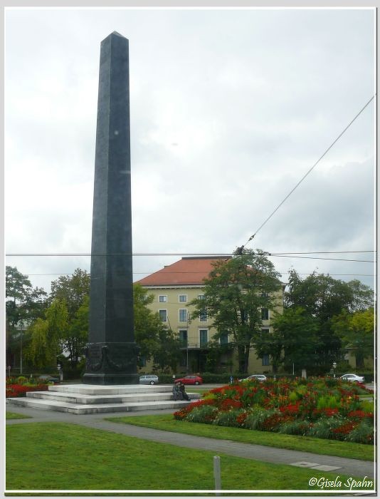 Der Obelisk am Karolinenplatz