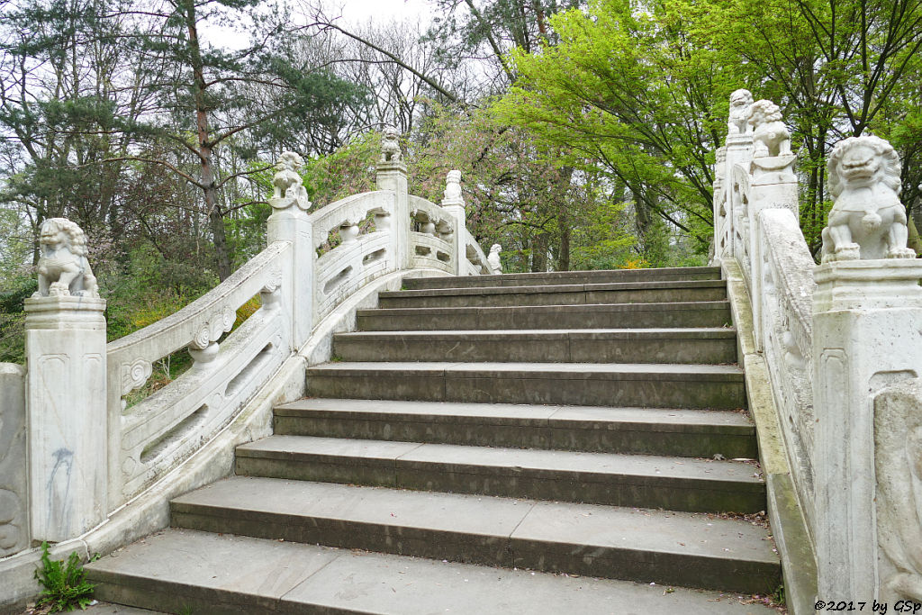 Marmorbrücke im Chinesischen Garten