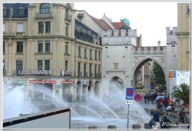 Das Karlstor am Stachus