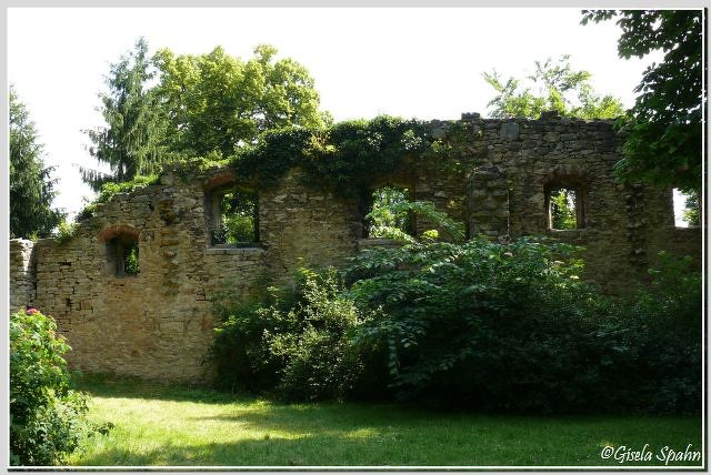 Künstliche Ruine