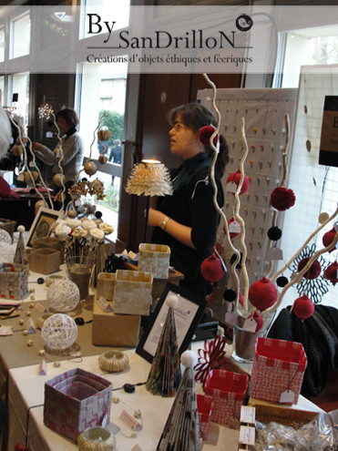 Stand au marché de noël de Vézin-le-Coquet. Tous droits réservés. 