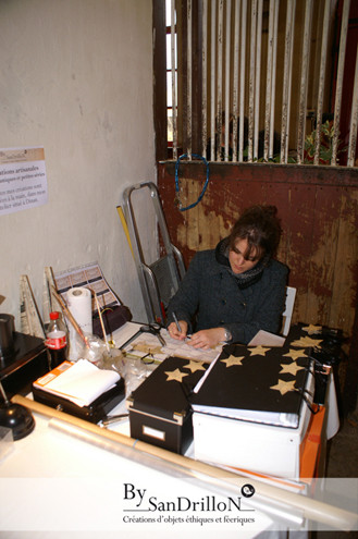 Sandra alias By Sandrillon au marché de noël du Haras national de Lamballe "Les écuries du Père Noël". . Tous droits réservés. 