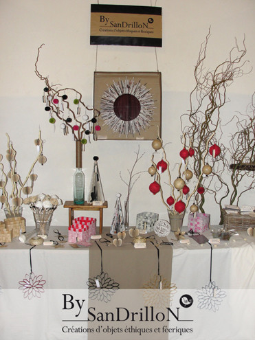 Stand au marché de noël du Haras national de Lamballe "Les écuries du Père Noël". Tous droits réservés. 