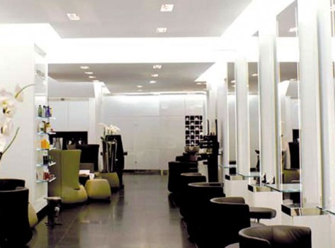 SALON DE COIFFURE