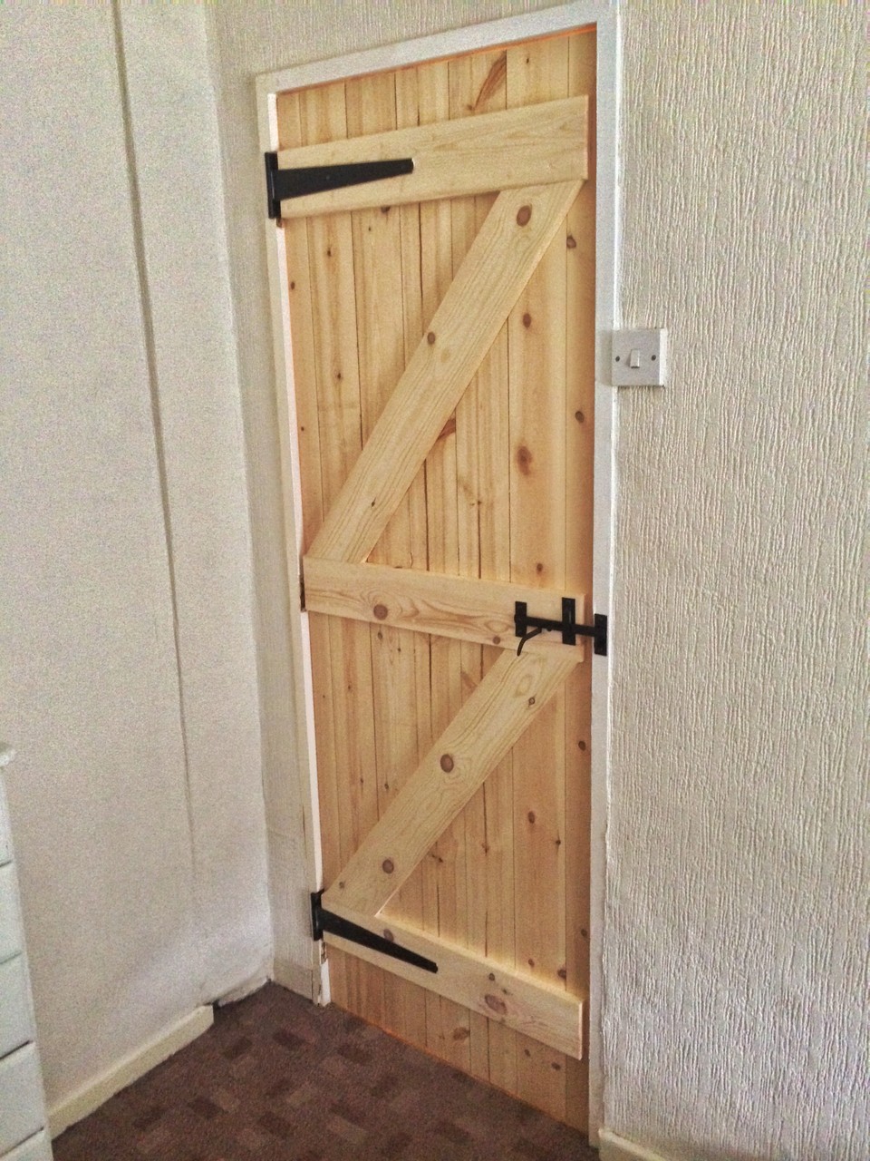 Custom made ledge and brace doors 
