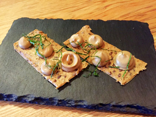 quinoa crackers farm spirit