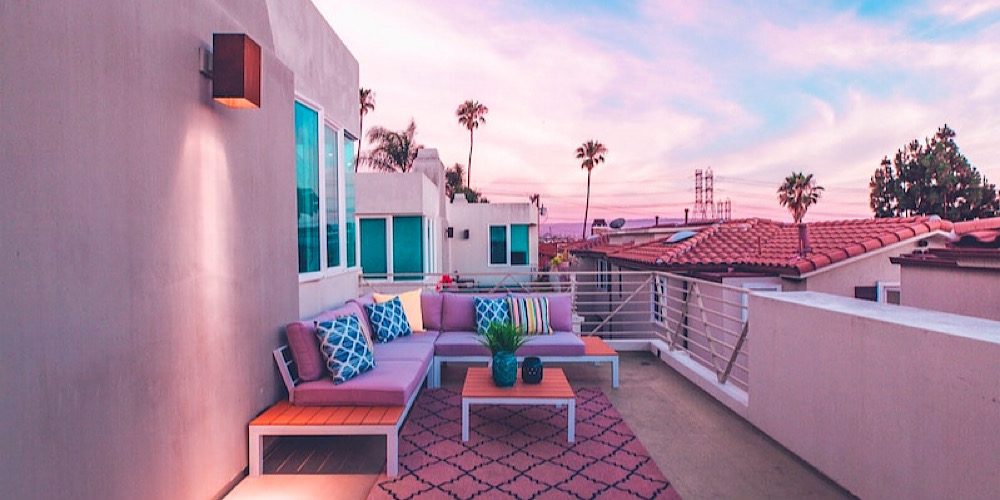 quiet space housesitting