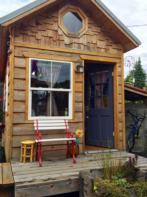 kangablue tiny house entrance caravan tiny house hotel 