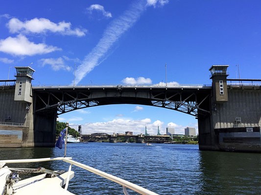 Morrison Bridge Portland Oregon