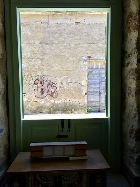 window aplo bistro