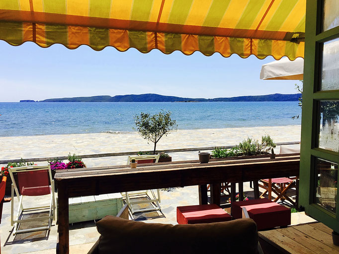 oceanview aplo bistro gialova greece
