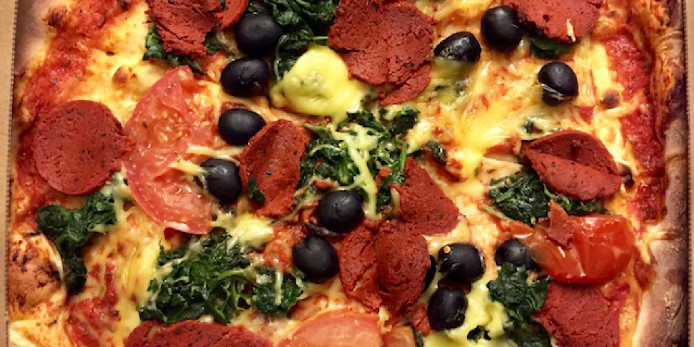 vegan cheese and pepperoni pizza express pizza copenhagen