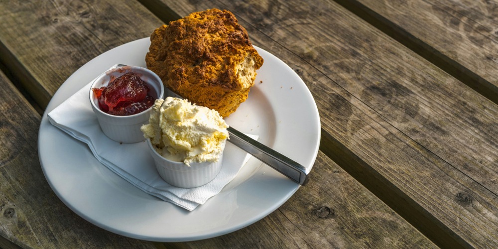 Solo Dining in the UK: Markets, Cafes, Street Food & Farm Shops