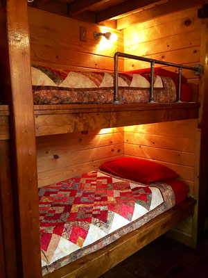 caboose tiny house bunk beds caravan tiny house hotel