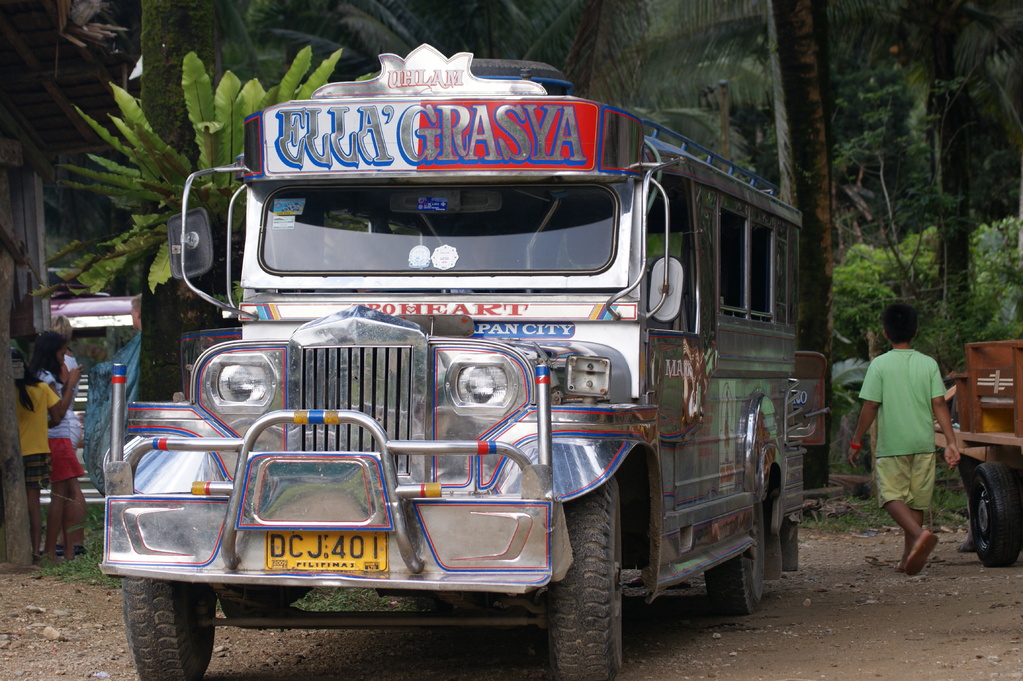 mit dem Jeepney ging es los in das Landesinnere