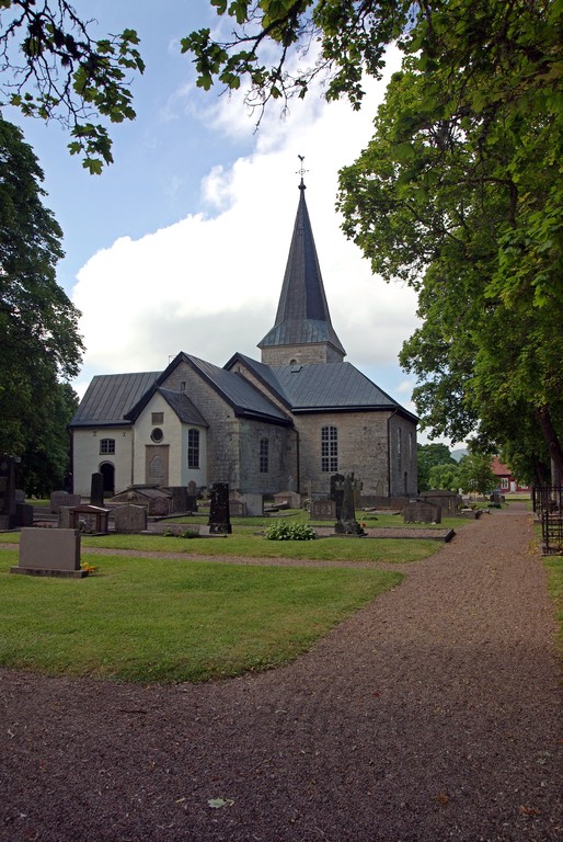 die Kirche aus dem 12. Jahrhundert