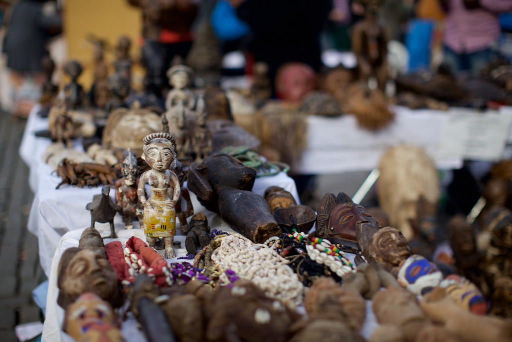 flea market at the Jeu de Balle