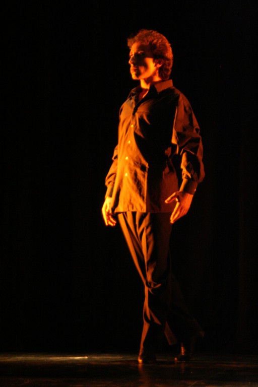 Cía Mo-Mo Teatro facetas dic 2009 ( Gullibert Campell)